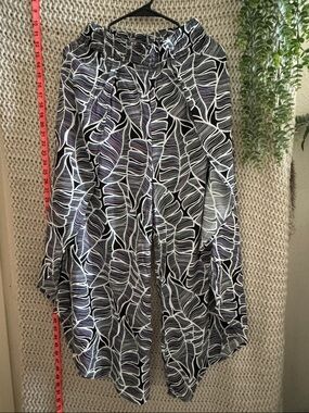 Final touch wide leg pants, size small